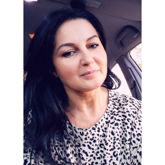 Meet your Posher, Ewa - Picture 1 of 1